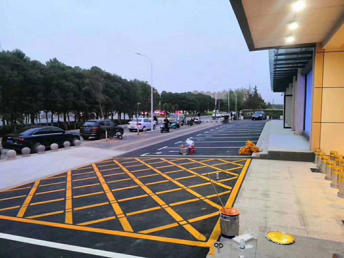 宇仁道路標(biāo)線漆多少錢一桶