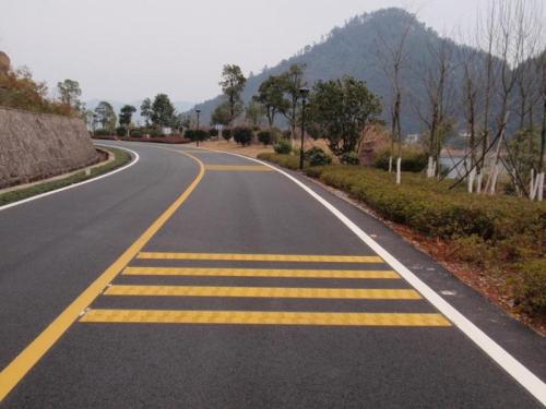 道路標線漆的應用